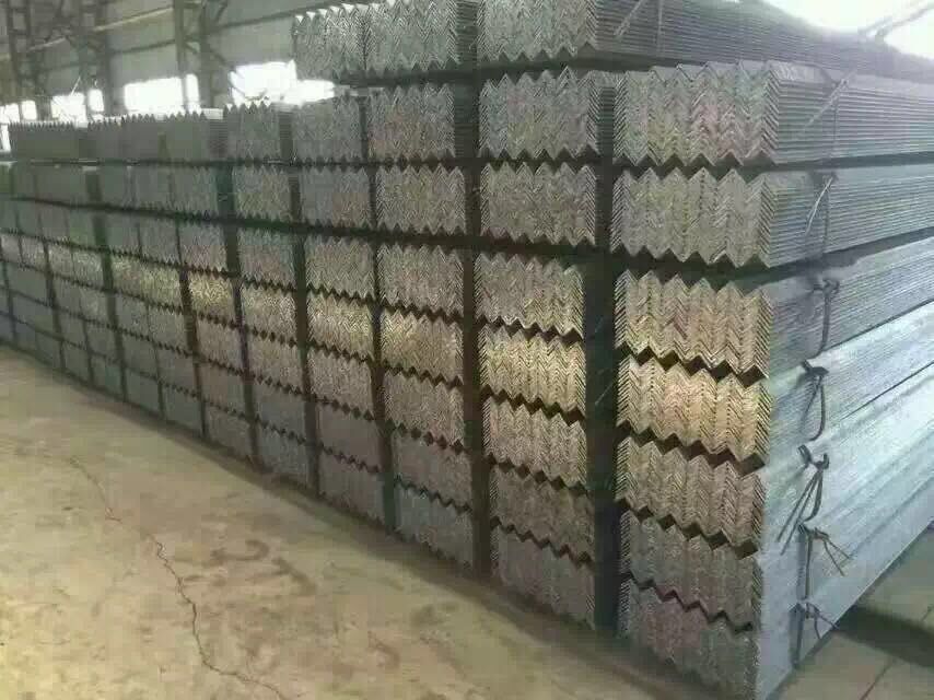 Ǹ